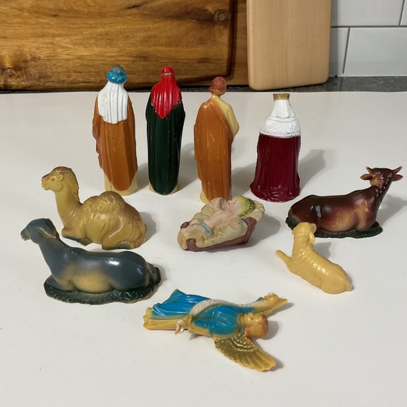 VTG Nativity 10 Pc ART Plastics Small Figures Holy Family - Picture 4 of 5